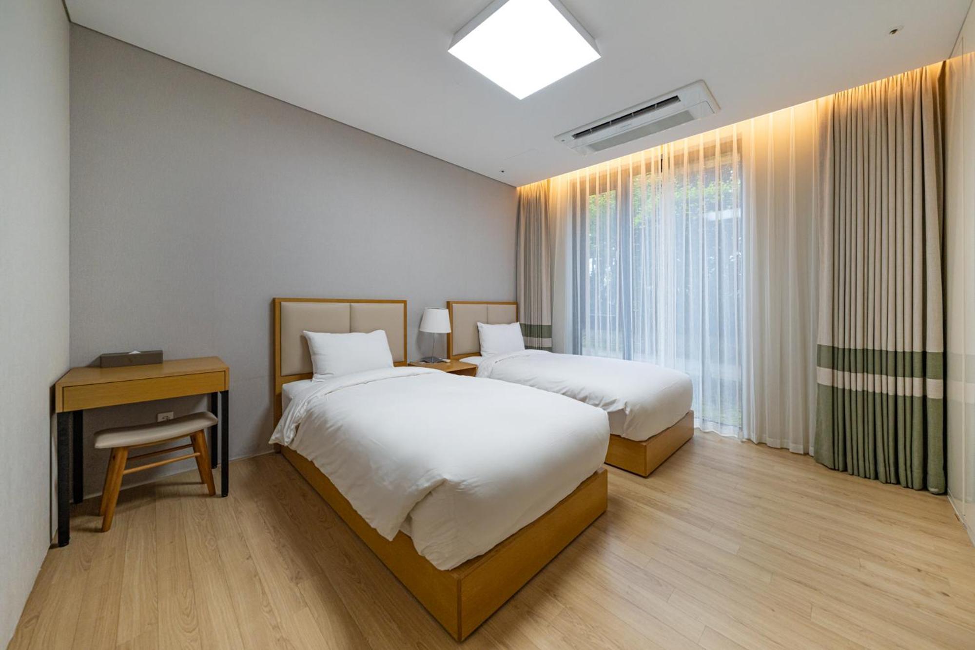 Velum Resort Seogwipo Zewnętrze zdjęcie